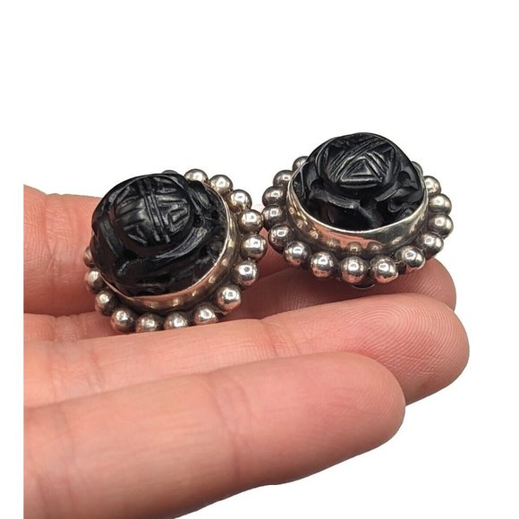 Unsigned Stephen Dweck Sterling Silver Carved Black Shao Design Clip On Earrings - Picture 3 of 11